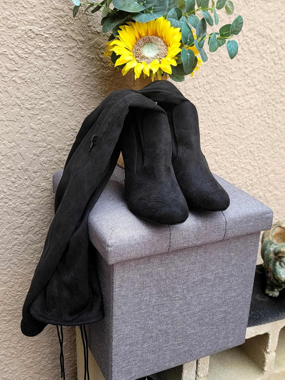 Lulu's Black Over-The-Knee Chunky Heel Boots